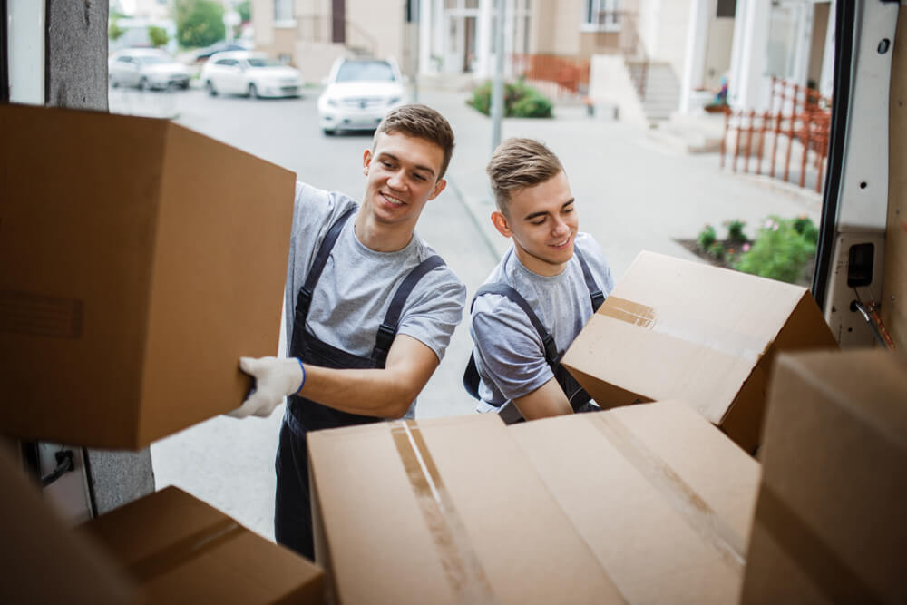 Reliable Moving And Storage Services In Florahome